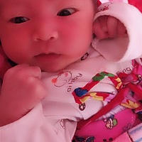 帮忙取个名字呗、男宝宝、前面必须吴世开头、吴世希、吴世捷。哪个好听？