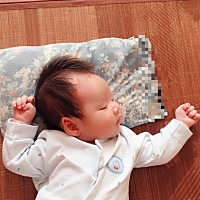 宝宝45天了，因为一直在忙着都好久不登录了，宝宝39➕5出生的，7斤2两男宝宝，早上5点半开始有一点宫缩...