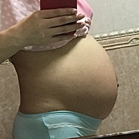 怀孕8个月了，肚子大不大，在看看是男宝还是女宝，😄😄😄