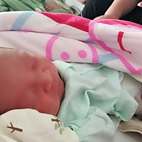 7月1号剖腹产的小伙子 6斤3两 麻醉过后痛到不能呼吸. 7月1号剖腹产的小伙子 6斤3两 麻醉过后痛到不能呼...