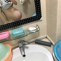 哎，谁让我们是女人呢？就得生孩子，有一个好老公和可爱的宝宝也是很幸福的，不觉得苦了，默默看自己肚...