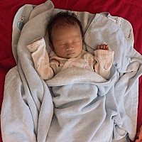 6.21早上9.02分，我们家7斤8两6大胖小子出生了🐣，顺产侧切，痛了一天一夜，还是值得的……