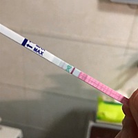 姐妹们，排卵后第九天测排卵试纸弱阳，怀孕率高么？？天天玩尿，都魔怔了，好希望能怀上