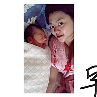 准点闹钟⏰每日凌晨4⃣️点起～～ 然后吃喝拉撒完毕一番折腾后，到七点开始要听歌了，这歌一听就是俩小...