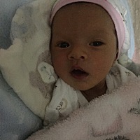 宝贝今天满月啦😘妈妈爱你爱你