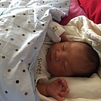 第六天了 坐月子热死了 什么风都不能吹 还要长袖长裤棉拖鞋还盖被子 有没有也在坐月子中的宝妈啊