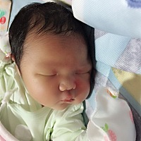 7月3日下午4点39分剖腹产女宝一枚，体重7斤3两6钱