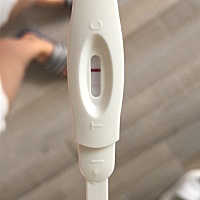 13号来大姨妈，今早测了一下，是不是有啦？