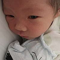 涨奶到腋下淋巴肿了 昨天请催乳师给我疏通了穴位 今天下午喂了宝宝后 就流了好多奶 然后就不涨了 是不是...