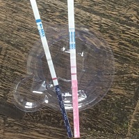 亲们有没有该来姨妈的时候没来，排卵试纸两杠，怀孕试纸白板的。今天该来的