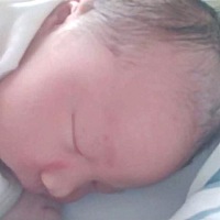 预产期3.29，宝宝留级了，38周出血了一点点以为快生了，结果后来没动静了，到4.6号实在忍不住了，去医院...