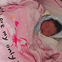 7.14晚上12点多阵痛，3点到医院，3点34宝宝出生。6.2斤男宝宝，快到无痛针都没打，不枉费我喝了八大...