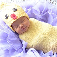 宝宝一个月啦，绍卿，爸爸妈妈，姐姐都好爱你啊，不求大富大贵只求平平安安！