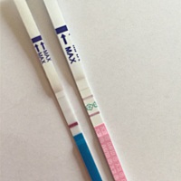 还有三天经期，这是今天下午测出来的排卵试纸和早早孕，姐妹们看看我怀孕的可能性有多大？