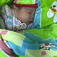 一直觉得自己会提前卸货、这个淡定宝宝撑到了40+1才发动……宝宝偏大、努力自己顺产……7斤6两胖小子出...