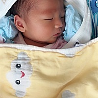 这辈子都不会再生宝宝了！这遭罪享受的够够的了！准备顺产、7月6号早上开始见红、晚上7点开始痛、一直痛...