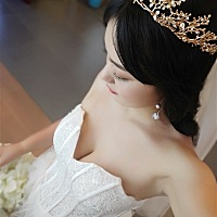 第一次听说k币能换蓝牙耳机，明知道你是在骗我，可我还是很相信，别人给你发了100，明明你拿去充游戏k币...