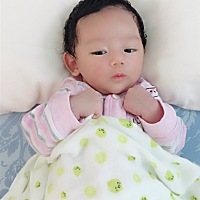 宝宝不能把尿，屁股不能用爽身粉，睡觉不要抱习惯了，不要抱着晃宝宝。