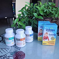 请问下新生儿多久可以吃以下这些东西？有液体钙，dha，鳕鱼肝油，D3