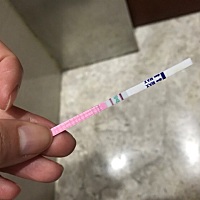 经期7.6-7.11，今天竟然测到强阳，前几天开始出现少量拉丝白带，有没有姐妹知道这个是什么情况啊😳