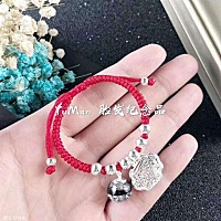 今天去给宝宝拍照片，人家问我们保存胎发不，我婆婆说我儿媳妇就做，而且我们自己做更有意义