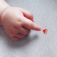 一二三 小宝贝觉得宝宝昨天刚出生转眼宝宝就六个月大了照看宝宝多辛苦 只有当了妈妈才能体会到宝宝...