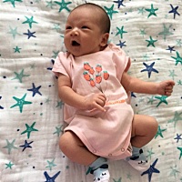 点催产素三天开十指没生出来又剖出来的小家伙，虽然遭了很大罪万幸宝宝没事，一项大任务完成了就算