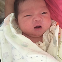 我家宝宝健康出生第九天了，是个男宝哦，愿宝宝健康快乐的成长，各位准妈妈接好孕啦！