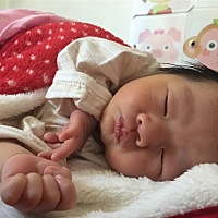 7月14日刨腹产下男宝一枚，宝宝今天七天啦