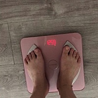 减肥打卡第七天，瘦了一斤，不过还是很开心，六天瘦了九斤了，很不错了，继续加油，瘦个三十五斤！