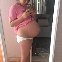 快点发动吧，我都等不及了，整整39周，宝宝你真能呆啊，8斤宝宝不知道剖腹还是顺产。。。来个痛快给我