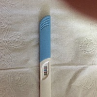 下午收到测试了一下。❓请问这样子怀孕吗？下午测试准吗❓❓