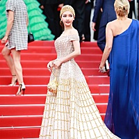 各位宝妈，你们宝宝有超过8斤或者8斤的吗？我宝宝8斤了，家里人都让我顺产，感觉他们都不负责，宝宝那么...