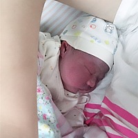 超快顺产凌晨2点半发作到3点半就生了，2胎男宝7斤8两，凑成一个好字，