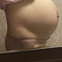 二胎下个月要卸货了，肚子大不大噢！在看看是男是女噢！😄😄