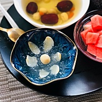 今天这个颜值有点高，满意。你能看出莲花是用什么做的吗