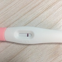 姨妈延误5天。还是白板。真不知道怎么办了