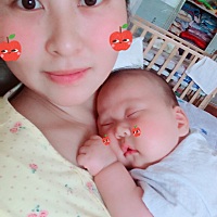 一天一个样，白天睡觉放床上就醒，😫😫