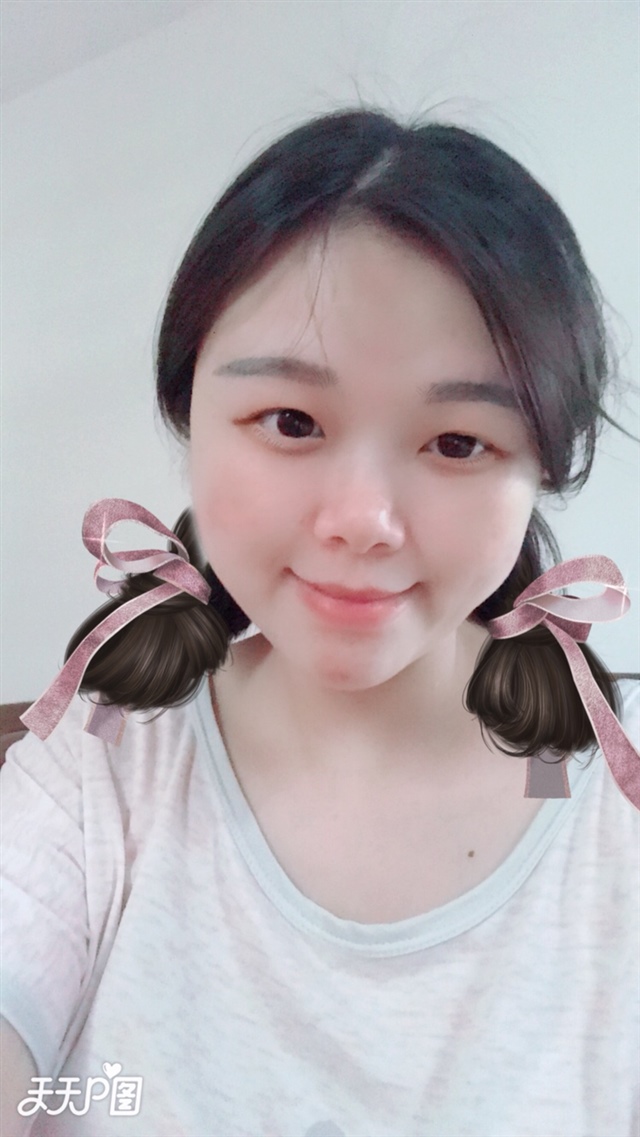 崽崽越来越像我了😘