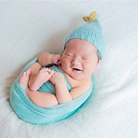 18号晚上八点顺产下我家宝宝，男宝，七斤四两，怀孕的时候肚子圆的，妊娠纹开枝散叶那种，肚挤眼凹的，...