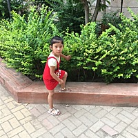 这么热的天，在家玩手机，还有💰，在外边干活的人好辛苦啊