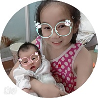 宝宝十二天了……么么哒……来一张跟姐姐合照