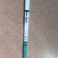 帮我看看，有还是没有，特别浅，测了两遍都是这样。