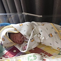 39周整，卸货了。接健康男宝宝吧。刨宫产9斤，宝宝身体各项指标均正常，棒棒的。