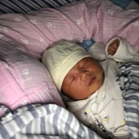 谢谢大家的关心 8斤男宝一枚 希望我儿子健康快乐幸福的成长