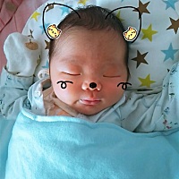 7月17上午10:07分，顺产八斤二两男宝一枚。