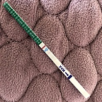 换了个牌子的试纸 颜色有点浅了 是每个牌子的试纸都不一样么 27日和29日 用的是同一牌子的试纸 颜色有加...