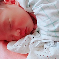 小七月第三天和第九天的小模样。总想把世界给你。我的肉肉。我们很爱你很爱你