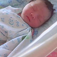 我的小公主出生第三天啦！妈妈爱你❤️