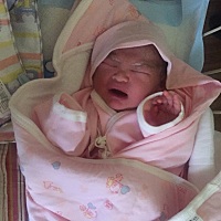 二胎剖腹产，男，7.7斤，高血压提前剖，我想说的是，疼死我了